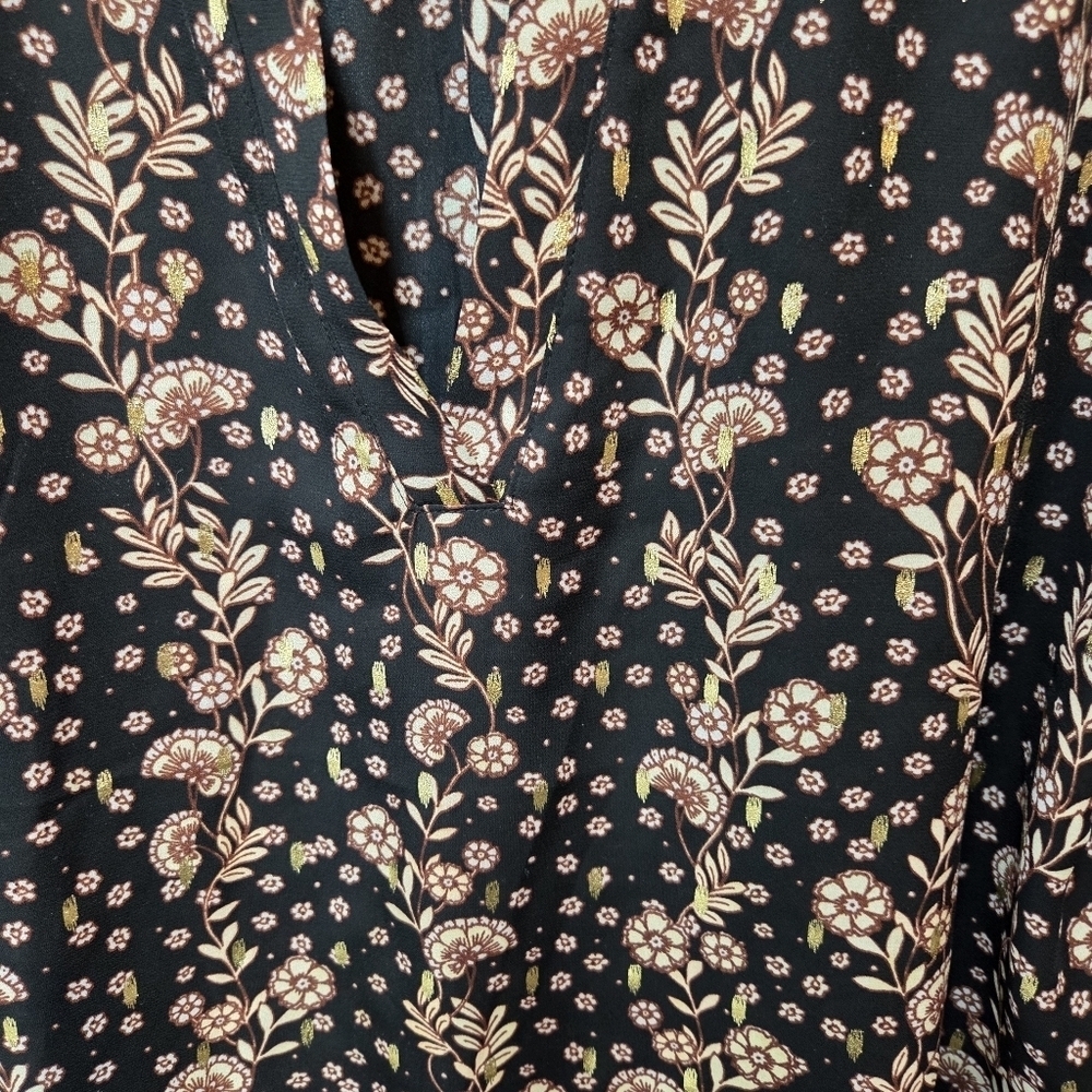 Maurices Floral Top Size Large Gold Fecks Roll Tab Sleeves Lightweight Womens - Picture 4 of 16